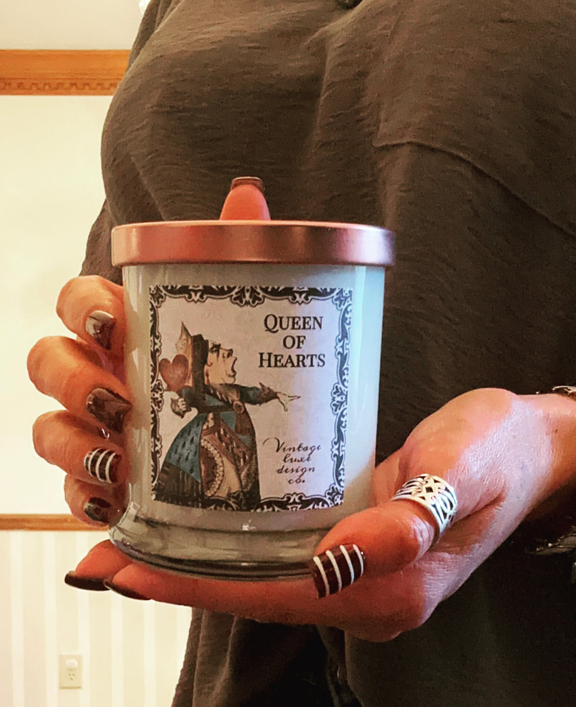 Indulge in Royalty: Queen of Hearts 10 Oz. Soy Wax Candle